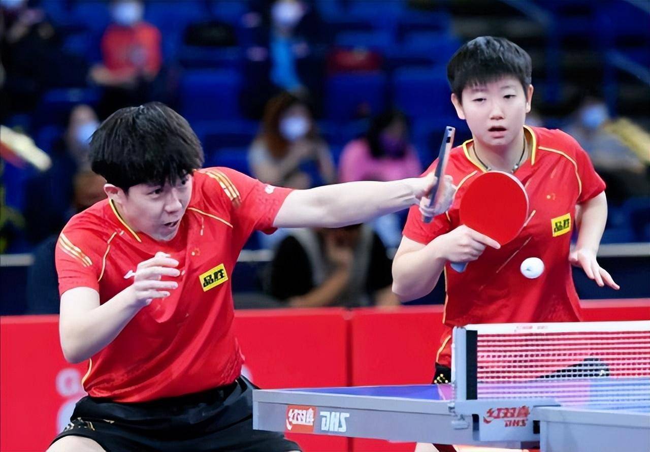 曼联中场体 曼联中场体