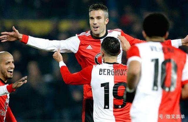 足球掌握在 足球掌握在